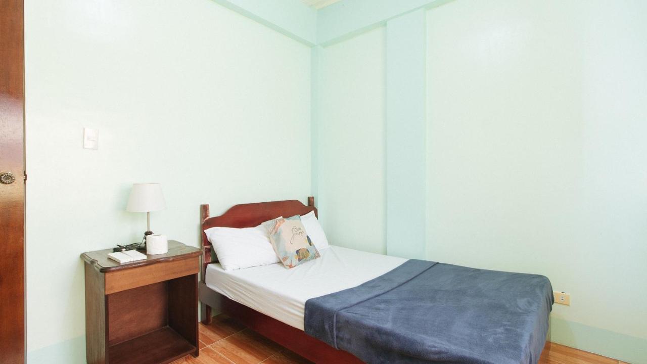 En Gedi Beach Resort By Reddoorz Iba Ngoại thất bức ảnh