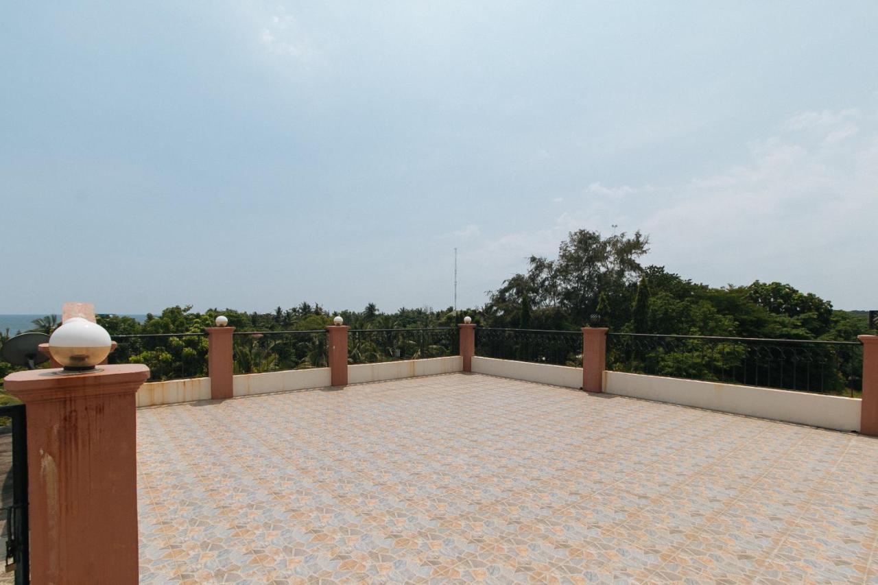 En Gedi Beach Resort By Reddoorz Iba Ngoại thất bức ảnh